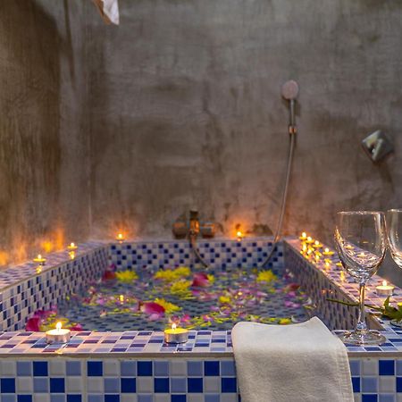 Angkor Rithy Boutiquese Bed & Breakfast Siem Reap Bagian luar foto